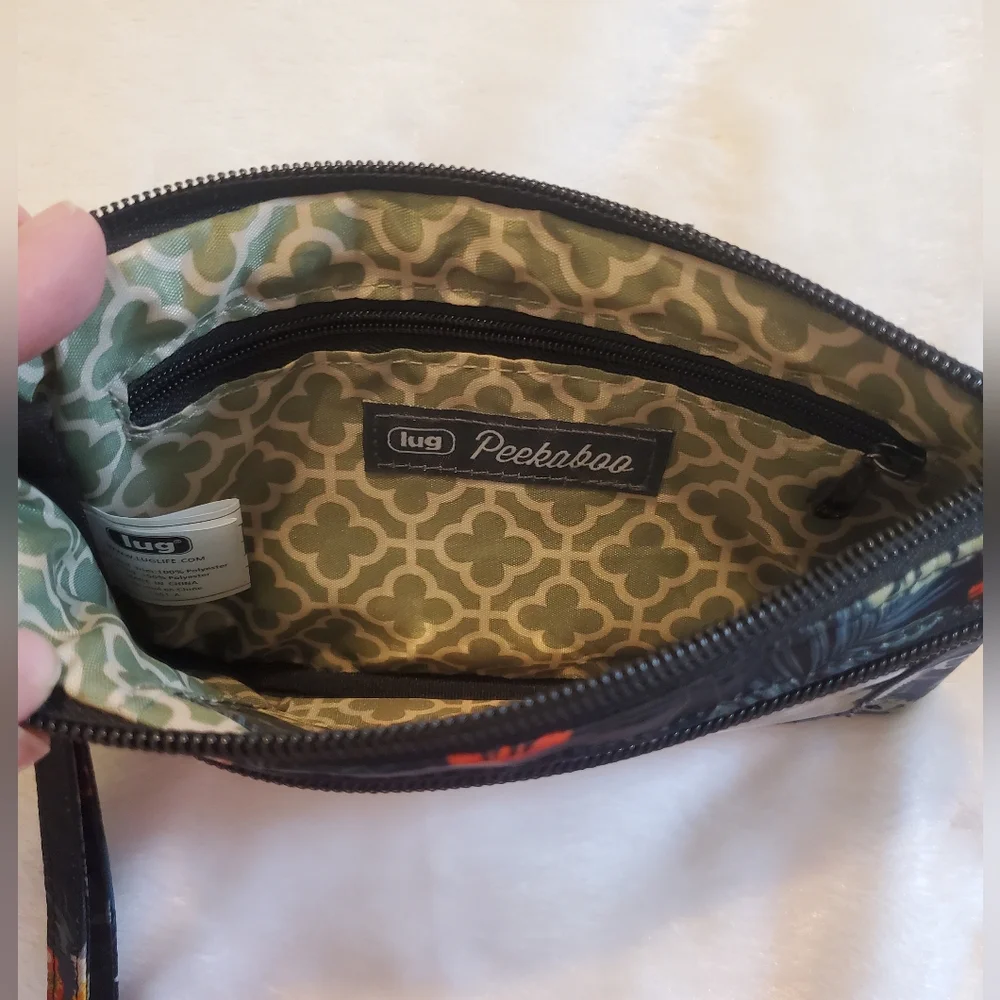 Lug Wristlet Phone Holder Wallet